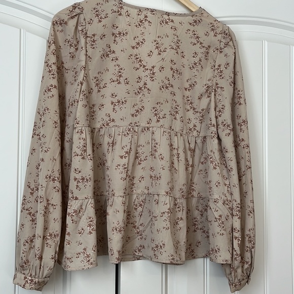 LOVE RICHE FLORAL BOHO BLOUSE - Picture 3 of 6